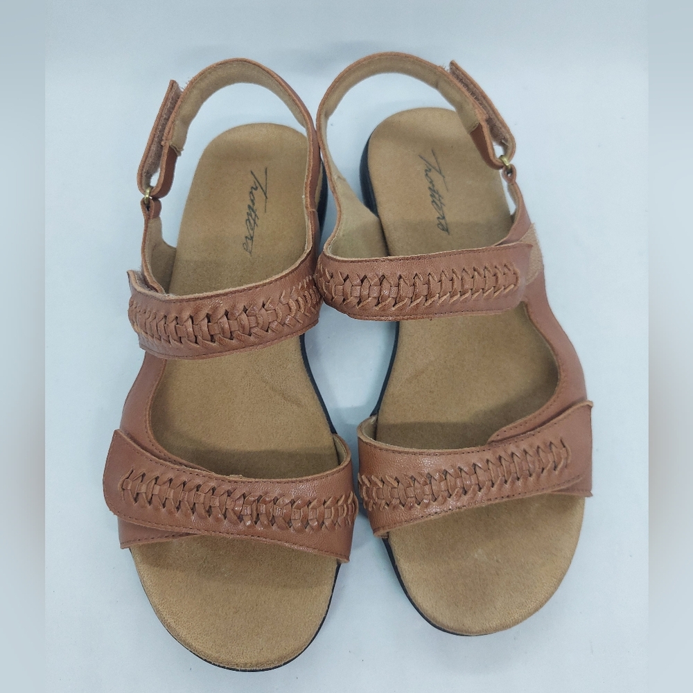 Trotters Romi Sandals Brown Tan Leather Comfy Casual Shoes Women Size 9.5W
